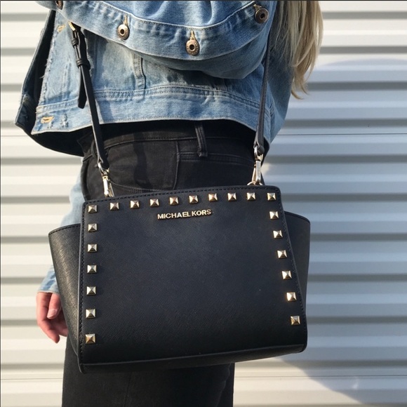 SOLD - Picture 1 of 3